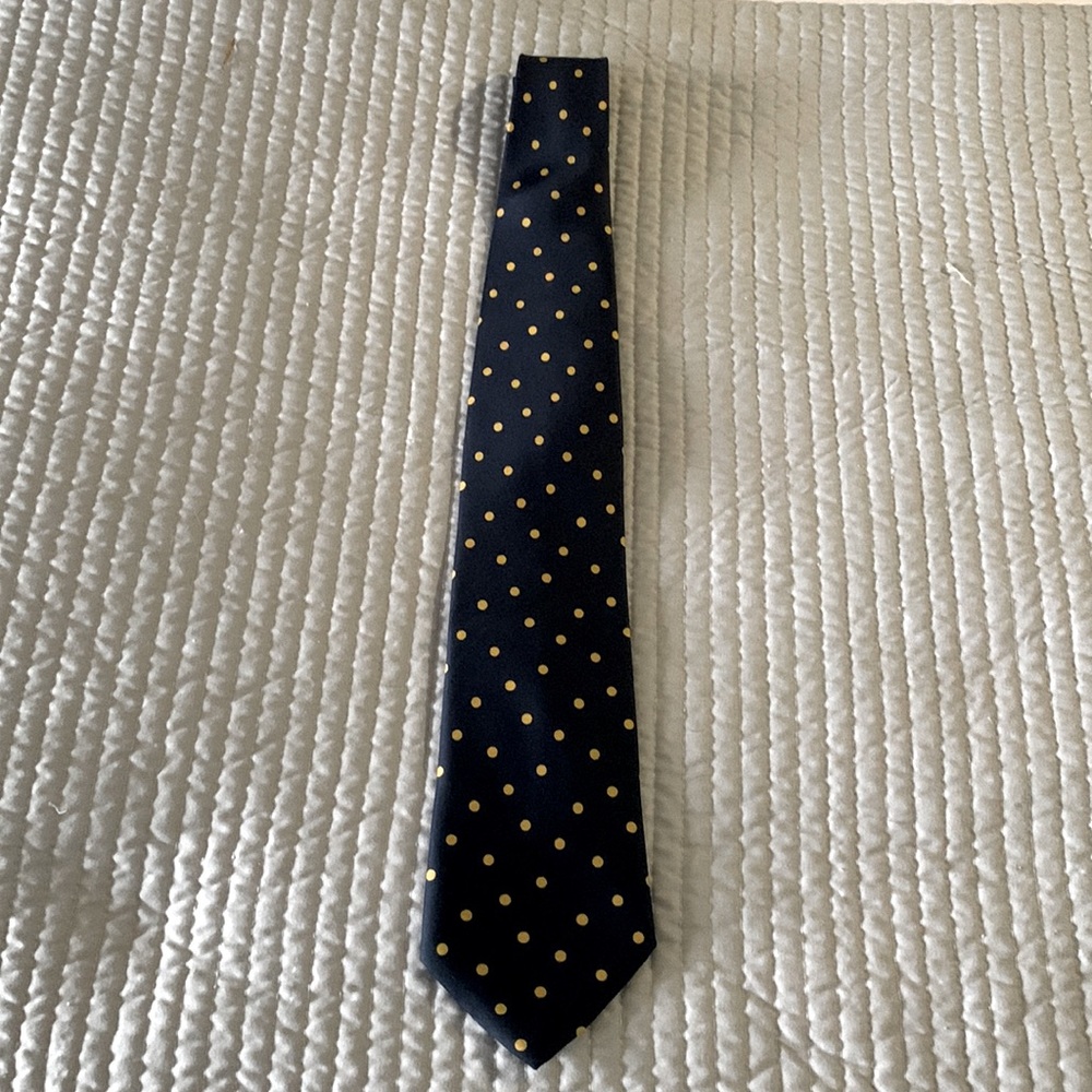 Mens Fendi tie . Pre owned never worn.